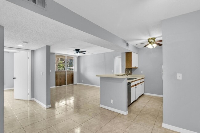 Photo - 3995 W McNab Rd Unit B205