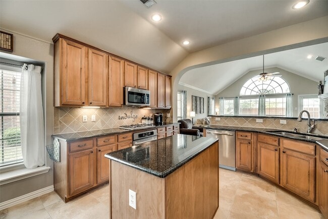 Photo - 7044 Bethlehem Dr