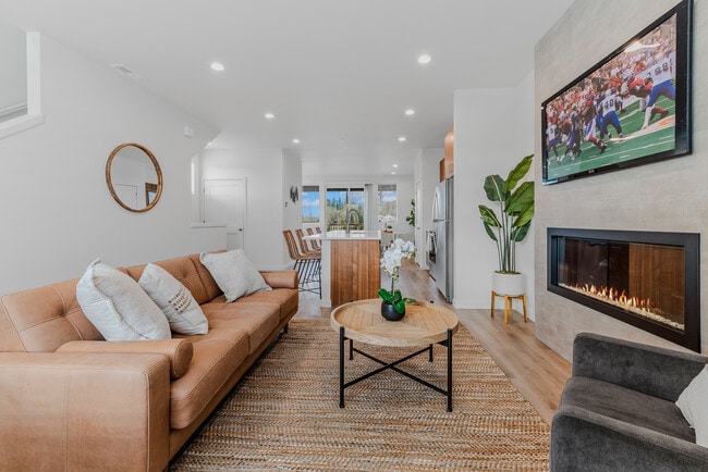 Building Photo - Thrive at Green Mountain