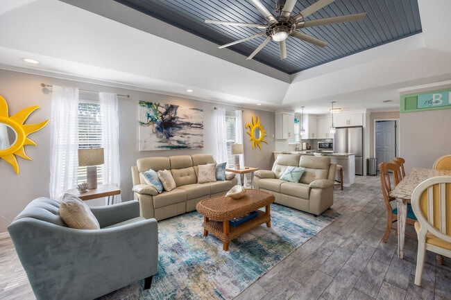 Photo - 4496 Luke Ave Unit ID1354367P