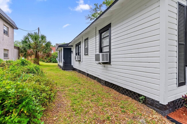 Photo - 412 Harwood St Unit ID1094227P