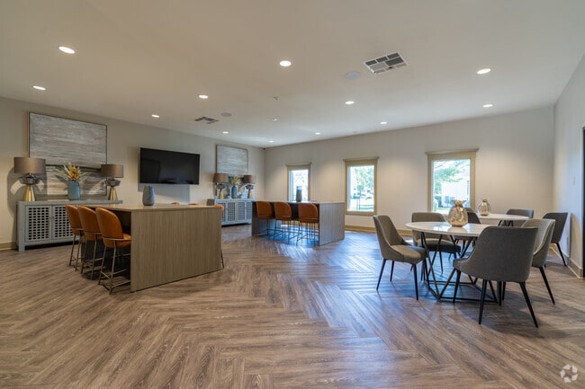 Mallard Crossing - Clubhouse - Mallard Crossing at St. Matthews