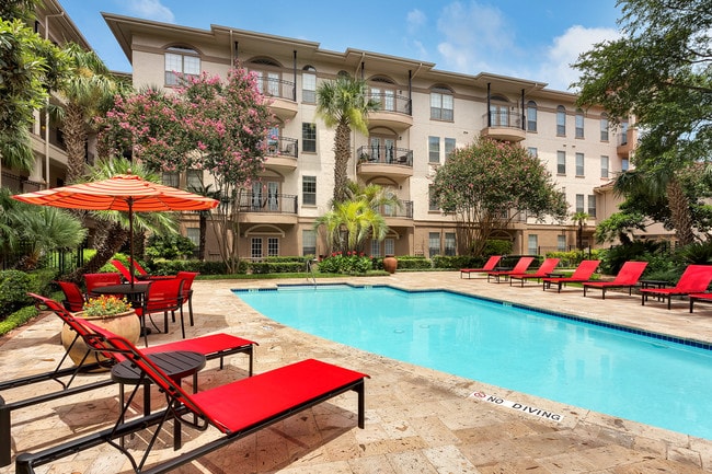 Building Photo - The Vintage