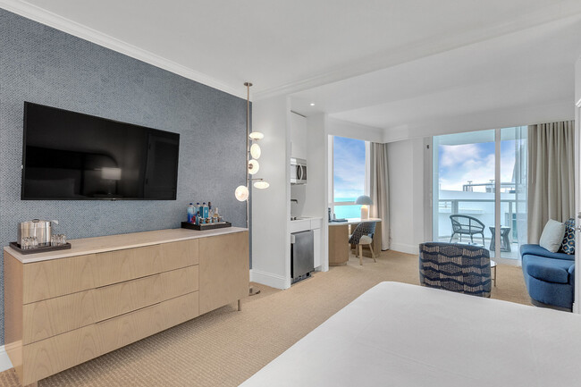 Photo - 4401 Collins Ave Unit ID1234541P