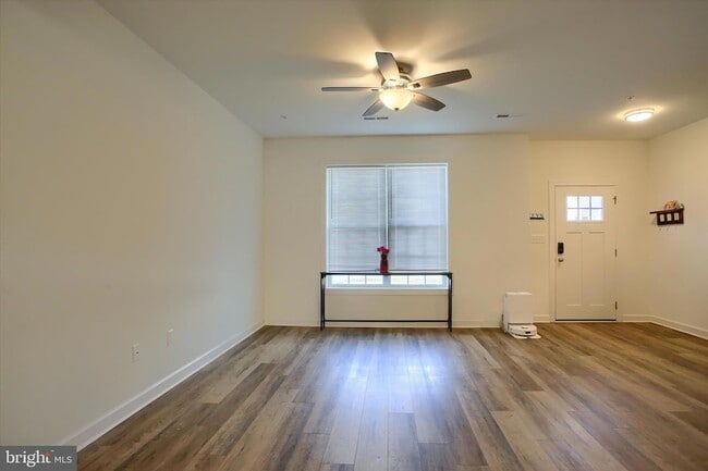 Photo - 30 Parkview Dr