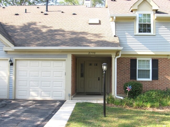 Photo - 2790 Glasgow Ct Unit X1