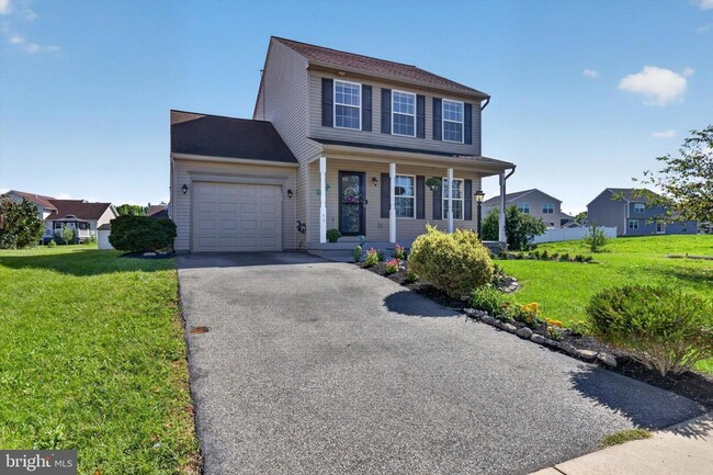 Photo - 48 Sussex Dr