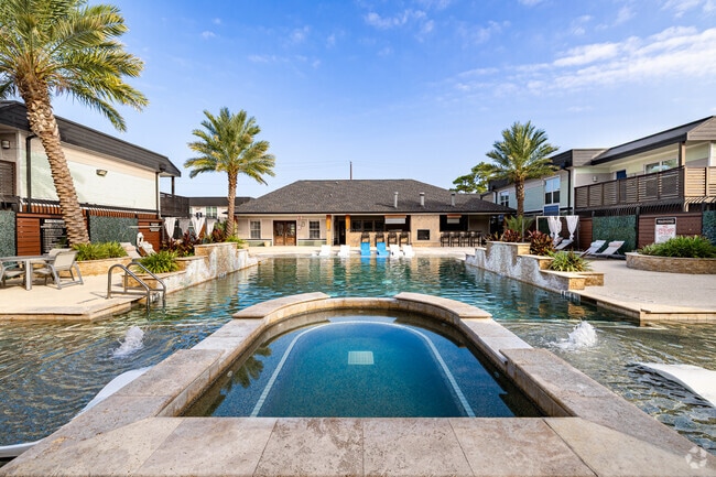 Building Photo - Dominion at Oak Forest