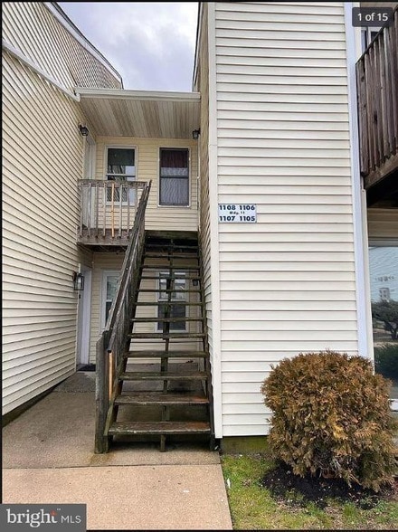 Building Photo - 700 N Franklin Blvd Unit 1105