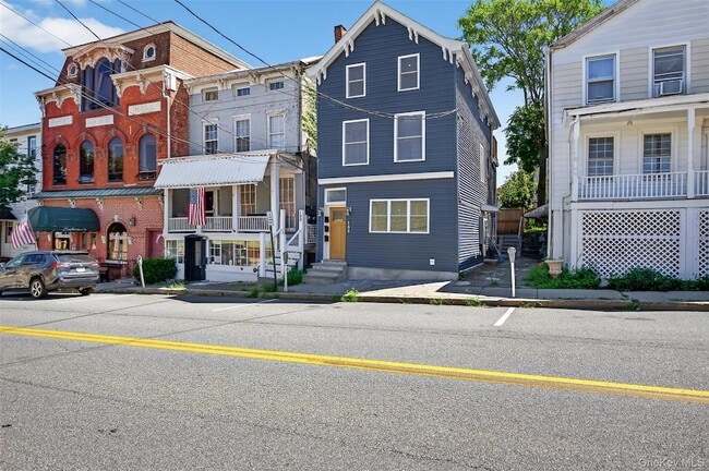 Photo - 165 W Main St Unit 2