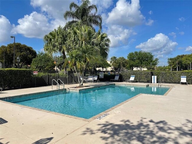 Photo - 3350 Pinewalk Dr N Unit 1413