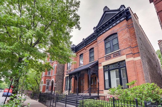 Photo - 2238 N Geneva Terrace Unit ID1306104P