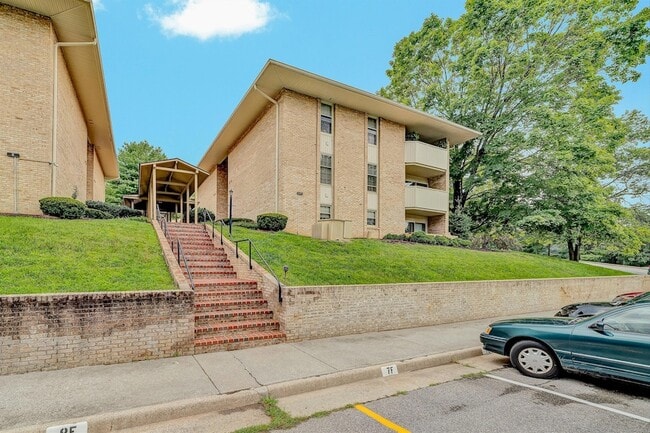 Building Photo - 5260 Crossbow Cir