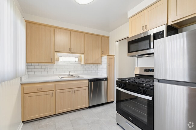 Interior Photo - Amber Court Apartments