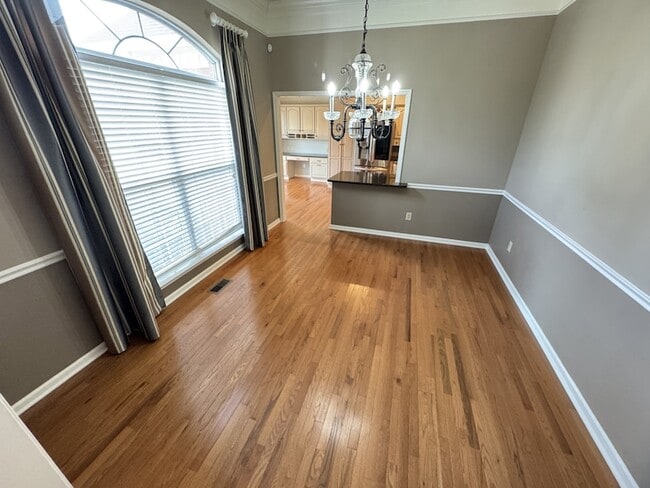 Photo - 307 Oak Meadow Ln