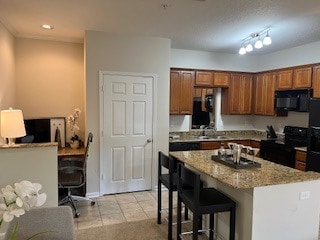 Granite Countertops & Computer Nook - Kendall Lake Apartments
