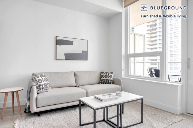 Photo - 1133 S Hope St Unit FL17-ID836