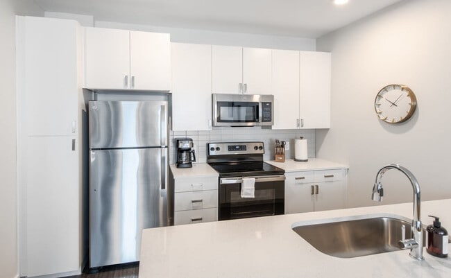 Photo - 228 Pike St Unit ID1014437P