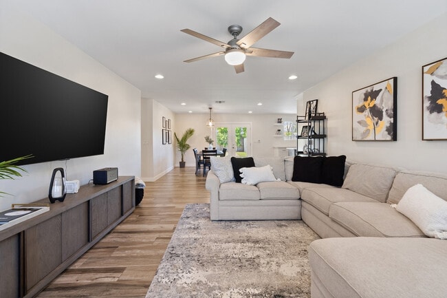 Building Photo - 8508 E Heatherbrae Ave Unit SI ID1540134P