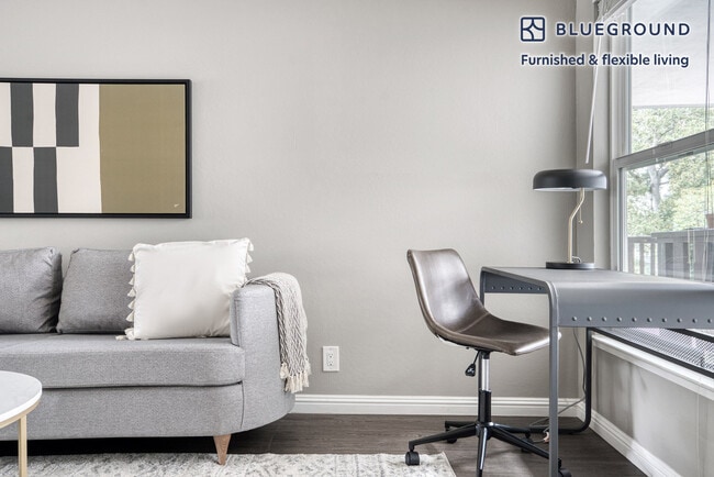 Photo - 710 Laurel Ave Unit FL3-ID758