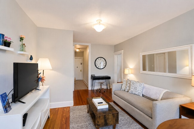 Building Photo - 31 Orkney Rd Unit SI FL1-ID1238121P
