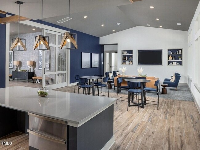 Photo - 3520 Pinetree Grv Ln Unit A1