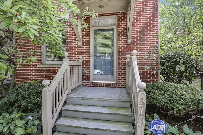 Photo - 319 W 2nd Ave Unit 319