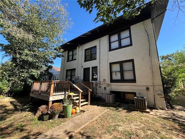 Photo - 3019 N Robinson Ave Unit 3021