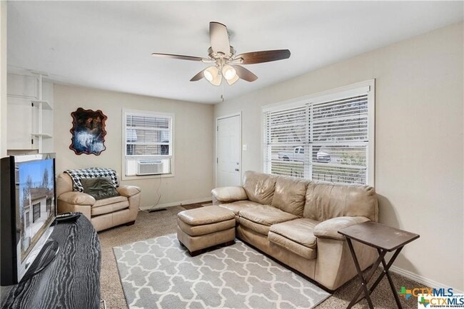 Photo - 1902 S 9th St