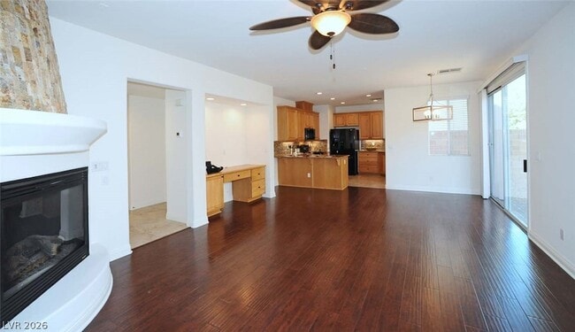 Photo - 1020 Via Latina St