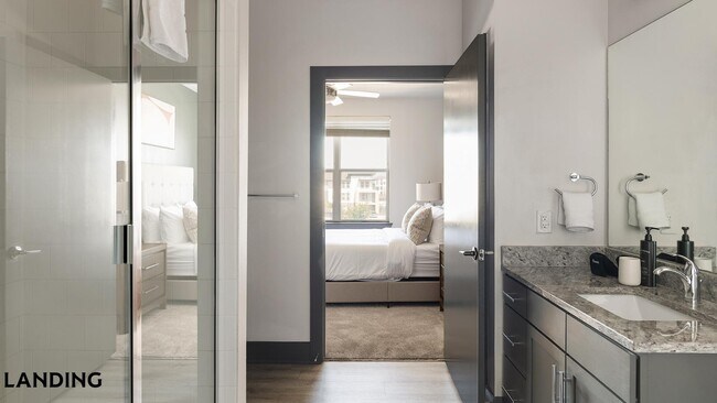 Photo - 551 Crossroads Pkwy Unit 8304