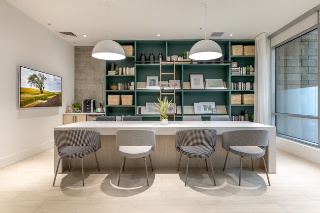 Photo - Tupelo Alley