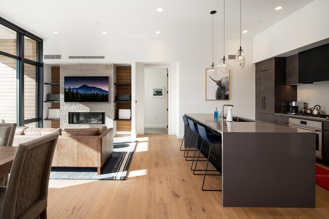 Photo - 4 Boathouse Way Unit ID1255723P