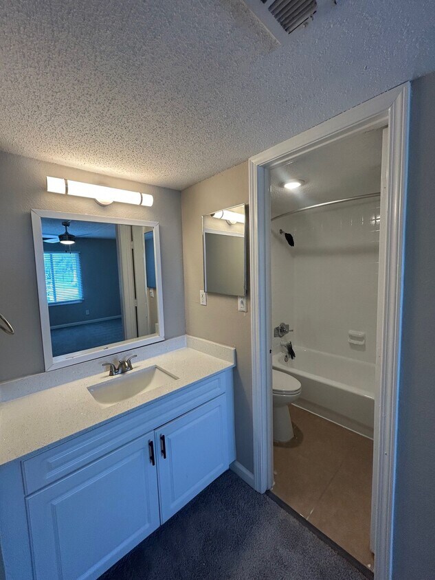 Floor Plan - 3 Bed/2.5 Bath Townhome – For Only $1,860! #2G