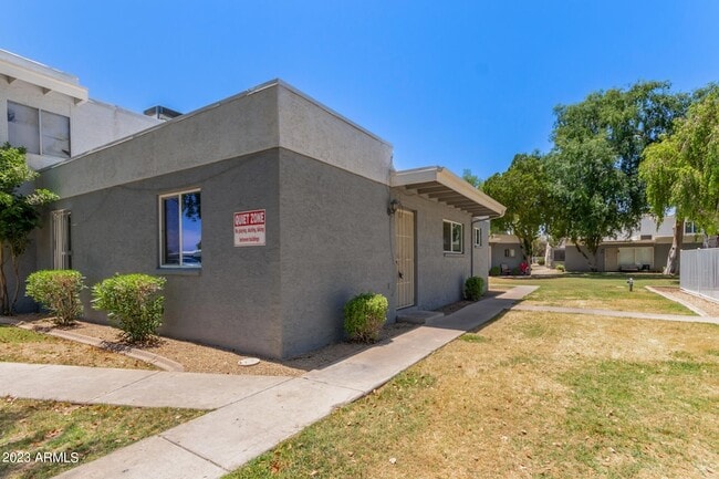 Photo - 2633 W Ocotillo Rd