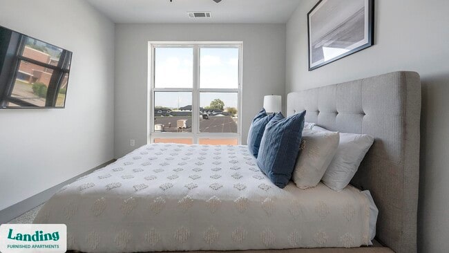 Photo - 640 21st Ave N Unit 334