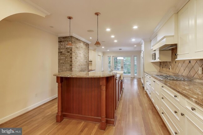 Photo - 7308 Burdette Ct