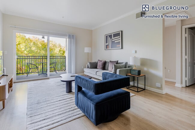 Building Photo - 700 Agnew Rd Unit FL3-ID2067