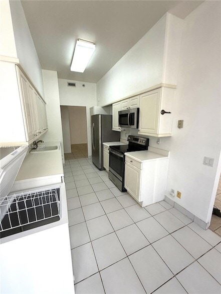 Photo - 3640 Yacht Club Dr Unit 104