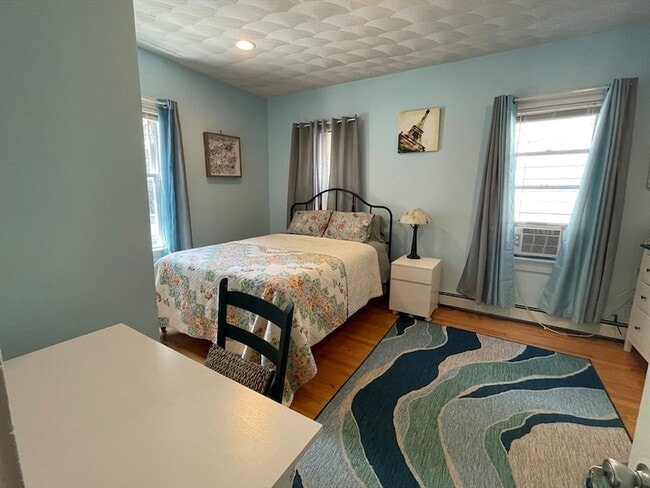 Photo - 42 Litchfield St Unit 1