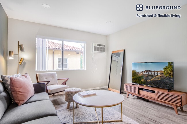 Photo - 2039 N Las Palmas Ave Unit FL2-ID117