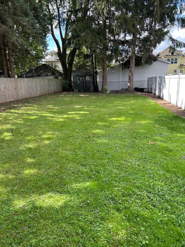 Photo - 160 Stafford Ave Unit ID1363374P