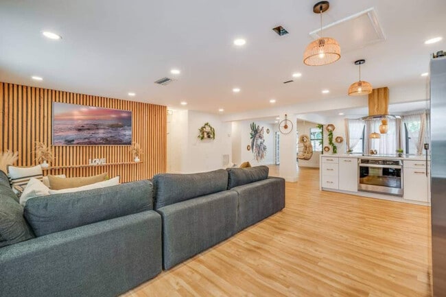 Photo - 1814 NW 14th Ave Unit SI FL1-ID1475642P