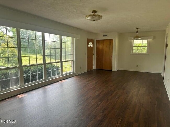 Photo - 3610 Warrensburg Rd