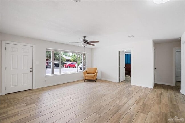 Photo - 819 S 16th St