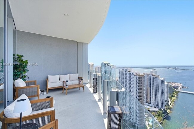 Building Photo - 300 Biscayne Blvd Way Unit 4007
