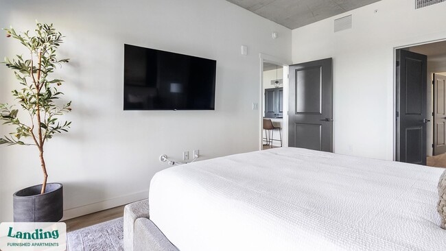 Photo - 221 Main St N Unit 712