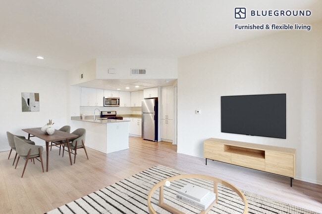 Photo - 1571 Flynn Rd Unit FL2-ID10799A