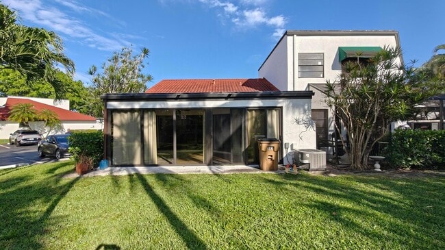 Photo - 385 NW 36th Ave