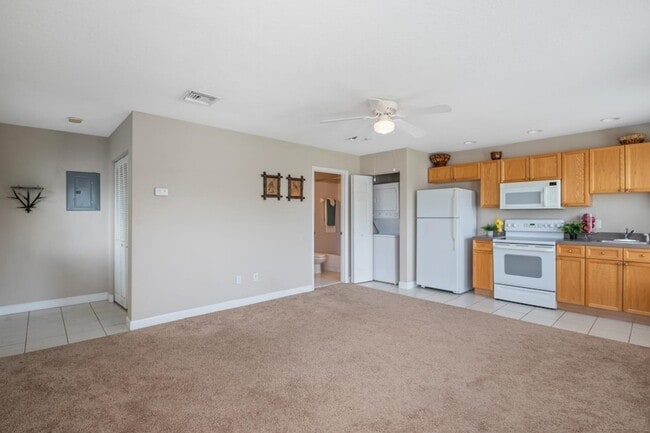 Photo - 3253-1 Stanhope Drive
